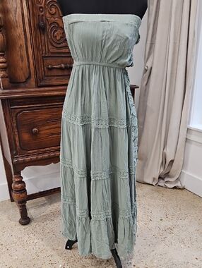 Justily Strapless Sage Green Maxi Dress. Size M